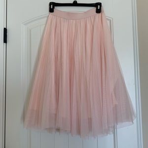 Light pink blush tool skirt